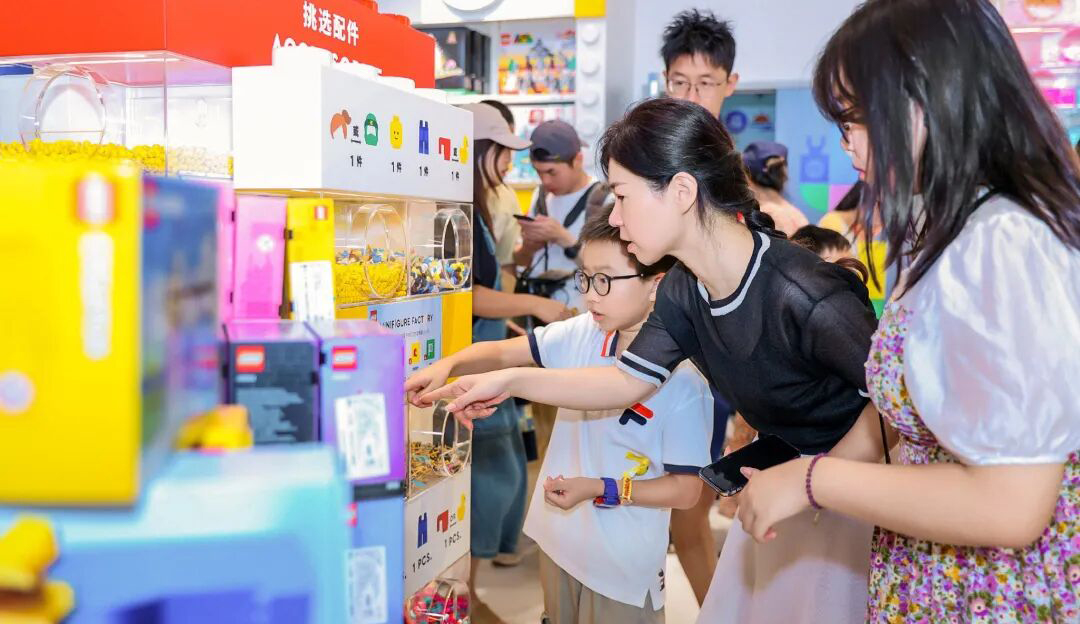 泡泡瑪特被員工吐槽太貴，為何年輕人卻排隊買